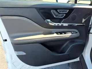 Lincoln Corsair 2025 AWD Premiere 4p SUV