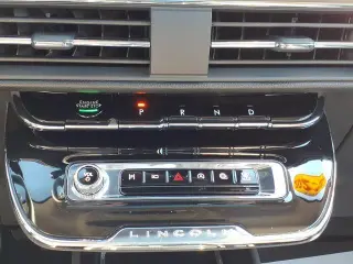 Lincoln Corsair 2025 AWD Premiere 4p SUV