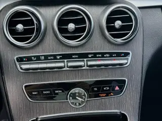 Clase C Mercedes-Benz 2019 AWD C 300 4MATIC 4p Sedán