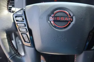 Nissan Frontier 2023 4x4 PRO-4X 4p Cabaña de Tripulación 5 pies de largo Cabina Extendida