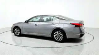 Nissan Altima 2024 2.5 SV 4dr Sedán