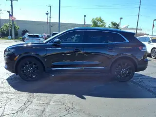 Lincoln Nautilus 2023 AWD Reserve 4dr SUV