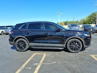 Lincoln Nautilus 2023 AWD Reserve 4dr SUV