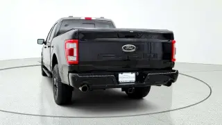 Ford F-150 2023 4x4 XL 4 puertas SuperCrew con caja de carga de 5,5 pies SB