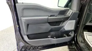 Ford F-150 2023 4x4 XL 4 puertas SuperCrew con caja de carga de 5,5 pies SB