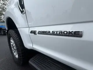 Ford F-250 Super Duty 2022 4x4 King Ranch 4dr Crew Cab 6.8 ft. SB Pickup