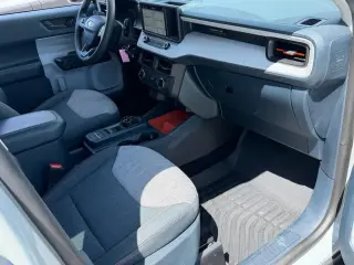 Ford Maverick 2023 AWD XL 4dr SuperCrew con plataforma de 4.5 pies de largo.
