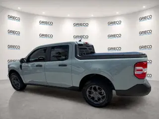 Ford Maverick 2023 AWD XL 4dr SuperCrew con plataforma de 4.5 pies de largo.