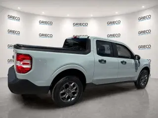 Ford Maverick 2023 AWD XL 4dr SuperCrew con plataforma de 4.5 pies de largo.