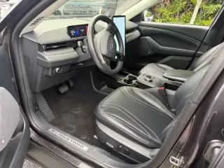 Ford Mustang Mach-E 2021 AWD Premium 4dr SUV