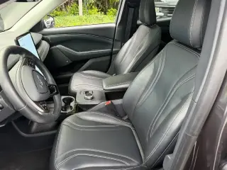 Ford Mustang Mach-E 2021 AWD Premium 4dr SUV