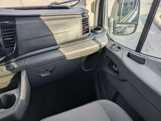 Ford Transit 2025 350 XL 3dr LWB Techo Medio Furgón de Pasajeros