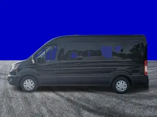 Ford Transit 2025 350 XL 3dr LWB Techo Medio Furgón de Pasajeros