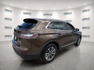 Lincoln Nautilus 2022 Estándar 4 SUV