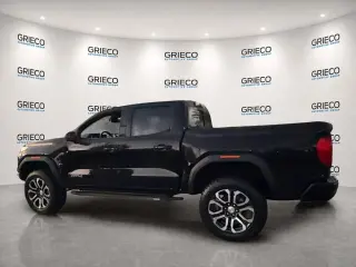 GMC Canyon 2023 4x4 AT4 4 puertas Cabina Crew SB de 5 pies