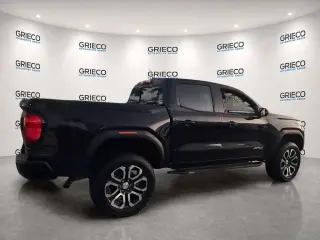 GMC Canyon 2023 4x4 AT4 4 puertas Cabina Crew SB de 5 pies
