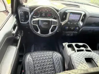 Chevrolet Silverado 1500 2019 4x2 RST 4dr Crew Cab 5.8 ft. SB