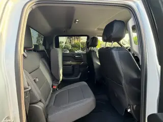 Chevrolet Silverado 1500 2019 4x2 RST 4dr Crew Cab 5.8 ft. SB