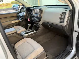 Chevrolet Colorado 2015 4x2 LT 4dr Cab con Extensiones de 6 pies de largo