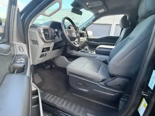 Ford F-150 Lightning 2025 AWD XLT 4dr SuperCrew 5.5 ft. SB