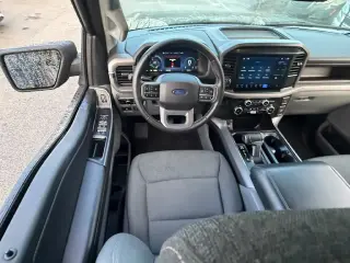 Ford F-150 Lightning 2025 AWD XLT 4dr SuperCrew 5.5 ft. SB