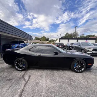 Challenger Dodge 2017