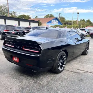 Challenger Dodge 2017