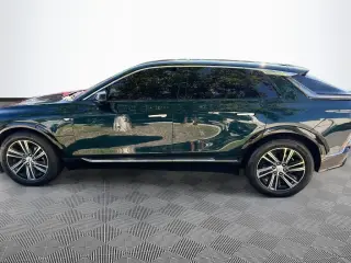 Cadillac LYRIQ 2024 AWD Tech 4dr SUV