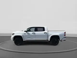 Toyota Tundra 2019 4x4 SR5 4dr CrewMax Cab Pickup SB (5.7L V8)