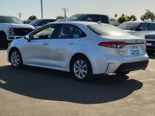Toyota Corolla 2025 LE 4dr Sedán