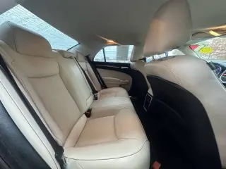Chrysler 300 2018