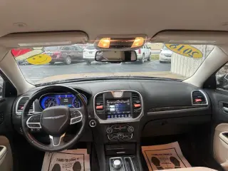 Chrysler 300 2018