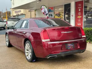 Chrysler 300 2018