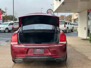 Chrysler 300 2018