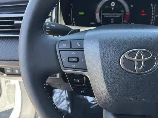 Toyota Camry 2026 SE 4dr Sedán