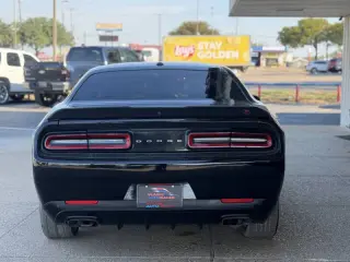 Dodge Challenger 2023