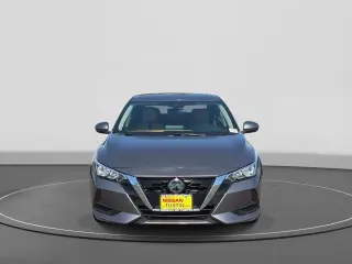 Sedán Nissan Sentra 2021 SV de 4 puertas