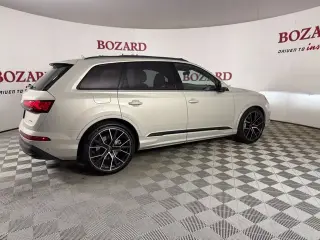 Audi Q7 2023 AWD quattro Prestige 55 TFSI 4dr SUV