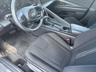 Hyundai ELANTRA 2025 SEL Sport Sedán 4 puertas