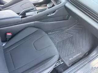 Hyundai ELANTRA 2025 SEL Sport Sedán 4 puertas