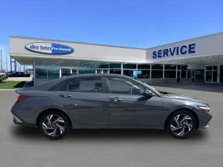 Hyundai ELANTRA 2025 SEL Sport Sedán 4 puertas