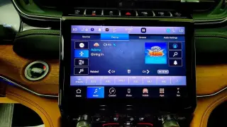 Jeep Grand Cherokee 2025 4x4 Summit 4p SUV
