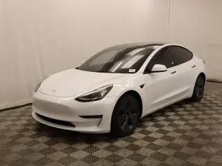 Tesla Model 3 2023 4p Sedan