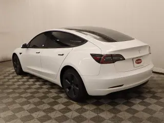 Tesla Model 3 2023 4p Sedan