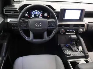 Toyota Tacoma 2025 4x4 SR5 4p Cab Doble 5.0 ft SB