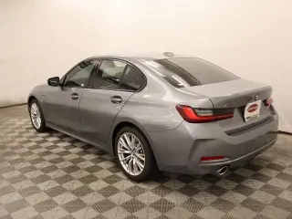 BMW Serie 3 2023 4x4 330e xDrive Sedán 4p.