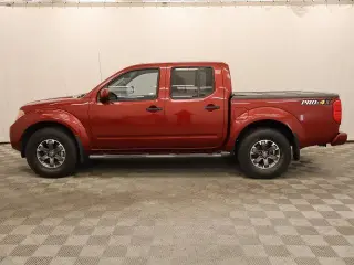 Nissan Frontier 2019 4x4 PRO-4X 4dr Camioneta de Cabaña 6 plazas 6 ft. CB 6M