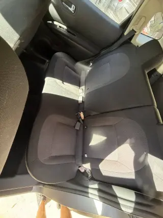 Nissan Rogue 2011