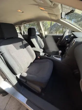 Nissan Rogue 2011