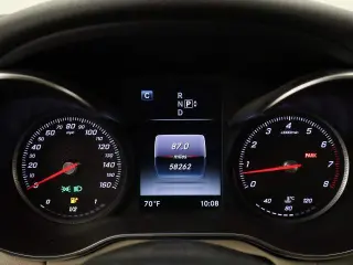 Mercedes-Benz Clase C 2015 C 300 4dr Sedán